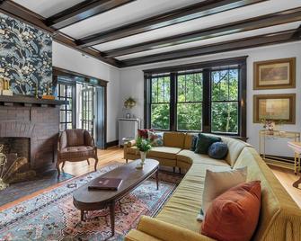 Rockwood Inn - Cape Girardeau - Wohnzimmer