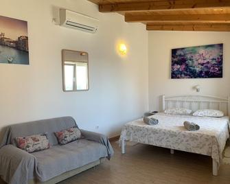 Guest House Enny - Dubrovnik - Bedroom