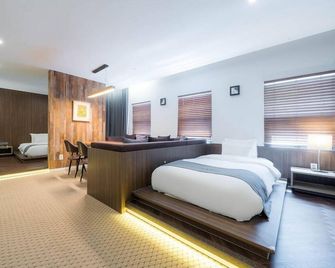 Davin Hotel - Чонджу