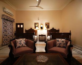Cavalry Villa bikaner - Bikaner - Living room
