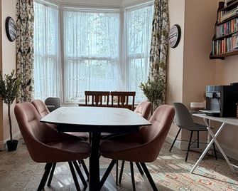 United Lodge Hotel & Apartments - London - Dining room