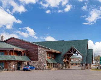 Quality Inn Ashland - Lake Superior - Ashland - Gebäude
