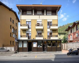 Hotel Schenatti - Sondrio - Gebäude