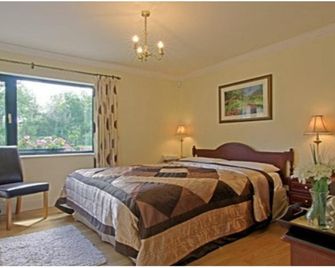 The Ferris Wheel B&B - Killarney - Bedroom