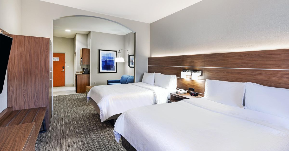 Holiday Inn Express Hotel & Suites Pryor from 87. Pryor Hotel Deals