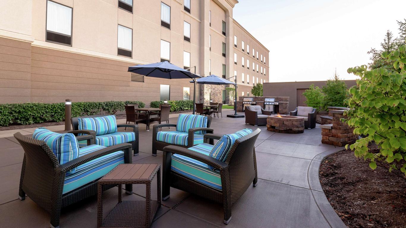 Hampton Inn & Suites Wheeling-The Highlands