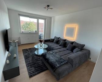 Modernes Apartment/Nähe Zentrum - Magdeburg - Living room