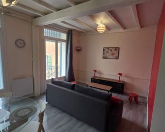 Between vineyards and the Canal du Midi - Ginestas - Wohnzimmer