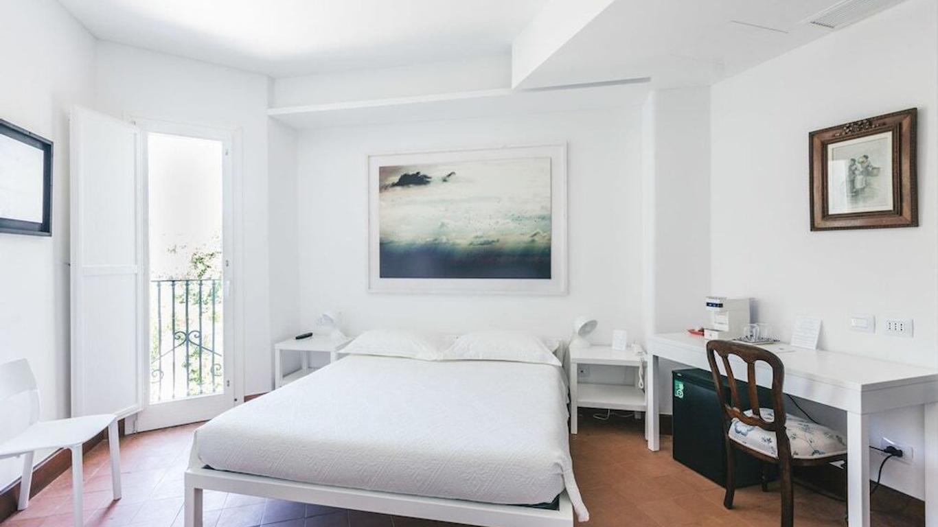 Villa Vignola Hotel