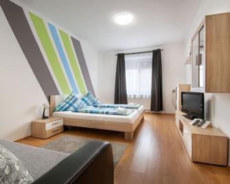 Lux Apartmanok - Hajdúszoboszló - Schlafzimmer