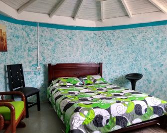 Hospedaje Santaelena -Chalets De Montana - Medellín - Chambre