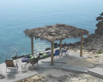 Romantic Seclusion On The Caribbean Sea - Governor’s Harbour - Patio
