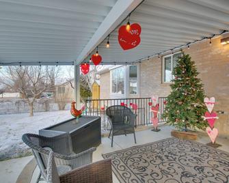 Farr West Apartment on Farm Less Than 25 Mi to Ski Resorts - Ogden - Patio