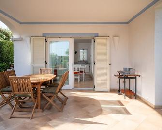 Villa Olive - pool retreat near Lu Impostu Beach - San Teodoro - Patio