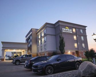 Chateau Inn & Suites Bonnyville - Бонівіл - Будівля