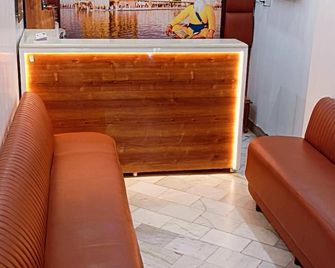 Hotel Skylark Amritsar - Amritsar - Sala de estar
