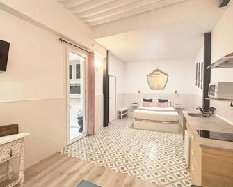 Palace House Hércules Apartments - Sevilla - Habitación