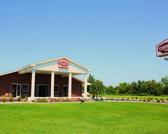 Country Hearth Inn & Suites Union City - Union City - Building