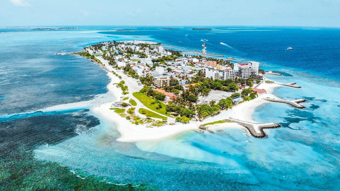 Aquzz Hotel & Spa Maafushi Maldives