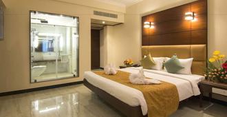 Shenbaga Hotel & Convention Centre - Pondicherry - Bedroom