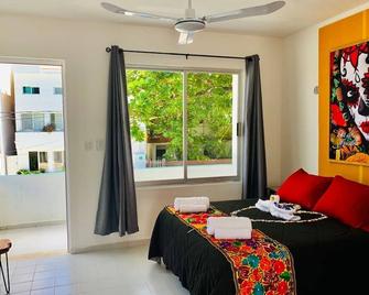 Perfect Place For A Quick Get Away With That Spencial Someone. - Puerto Morelos - Schlafzimmer