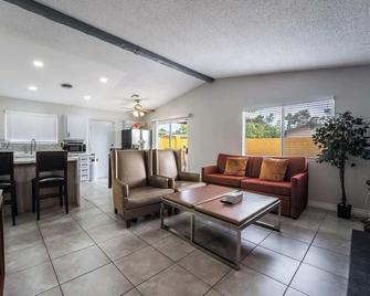 Vegas Elegance Fun and cozy Escape All you need - Las Vegas - Pokój dzienny