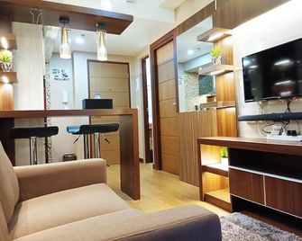 Comfort and Strategic 2BR Apartment at Vida View Makassar By Travelio - Makassar