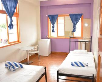 Caravella Central - Cairns - Bedroom