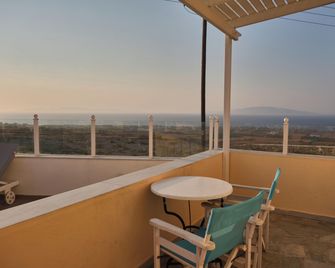 Maria's Place - Adults Only - Oia - Varanda