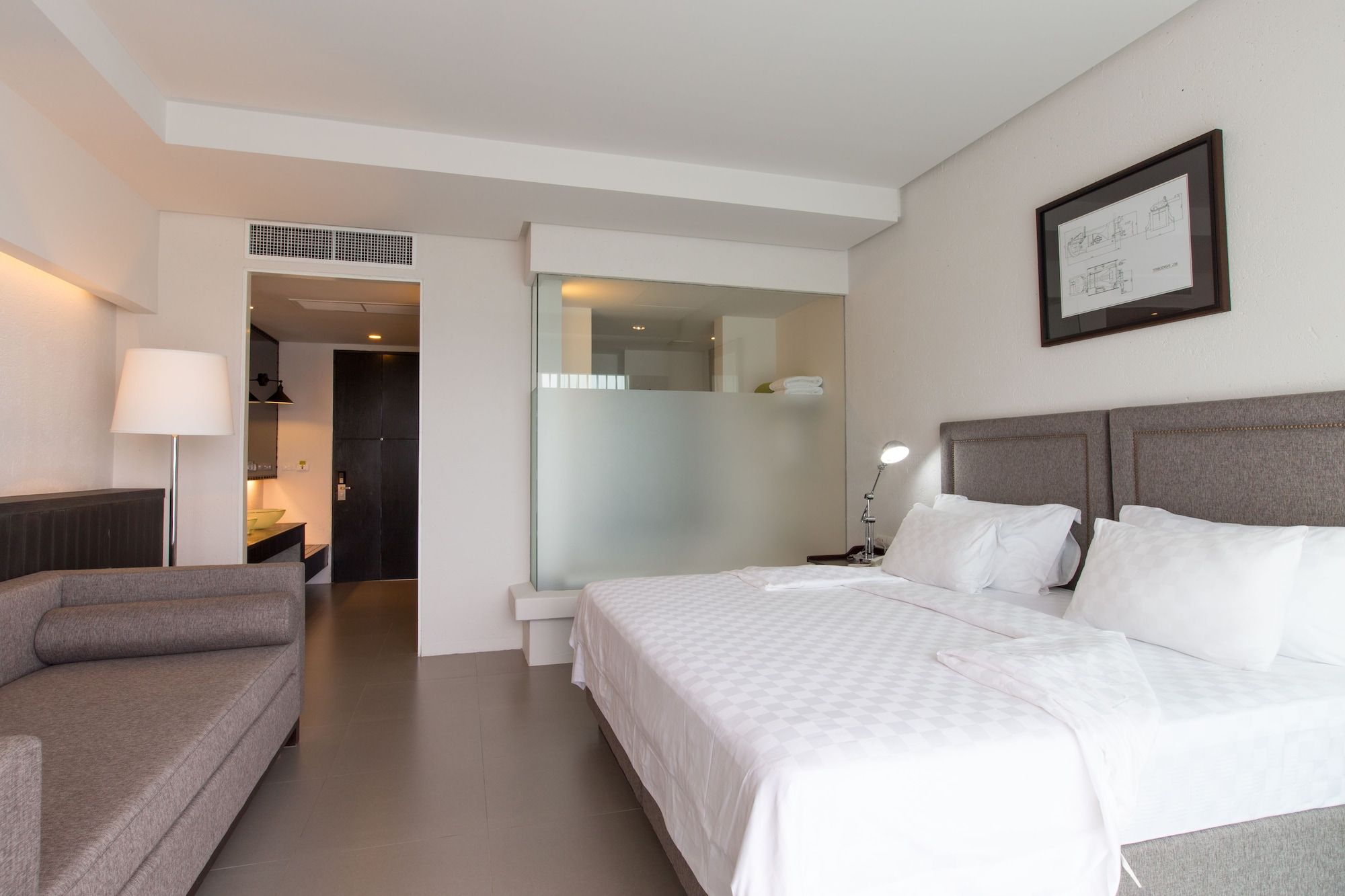 Sugar Palm Grand Hillside Hotel (SHA Plus+) - קארון
