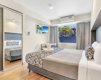 Surf Beach Motel Port - פורט מקווארי - חדר שינה