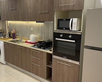 T3 vue sur Mer Akid Lotfi - Oran - Kitchen