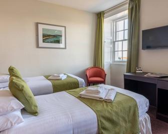 Kings Arms Hotel - Isle of Skye - Bedroom
