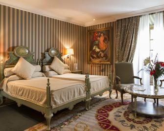 يوروستارز هوتل دي لا ريكونكويستا - أوفييدو - غرفة نوم