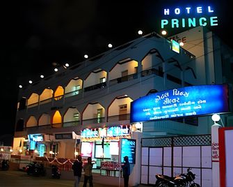 Hotel Royal - Diu - Building