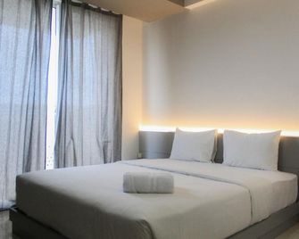Homey and Comfort Studio at West Vista Apartment - Giacarta - Camera da letto