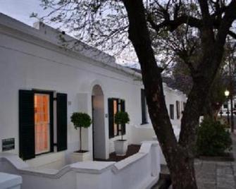 De Kothuize 10 - Graaff Reinet - Outdoor view