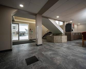 Northern Lights Inn - Fort St. John - Lobby