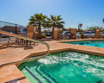 Best Western Tolleson Hotel - Tolleson - Piscina