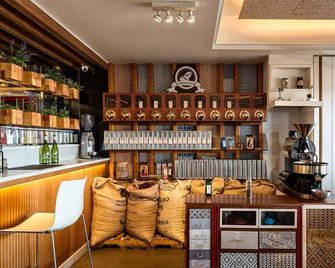 Hotel La Chancla - מלאגה - בר