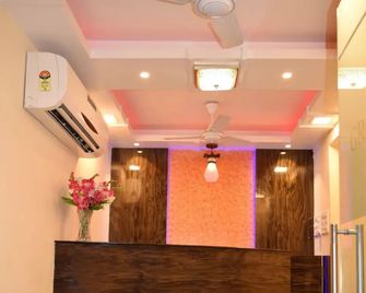 Hotel Grand Palace Inn - Bombay - Recepción