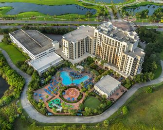 Las Palmeras by Hilton Grand Vacations - Orlando - Gebäude