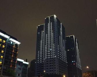 Beiou Shangpin Hotel (Chongqing Guanyinqiao Pedestrian Street) - צ'ונגקינג - בניין