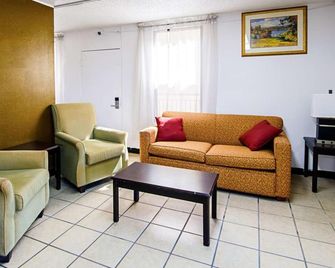 Travel Inn Bristol near State Street - Bristol - Wohnzimmer