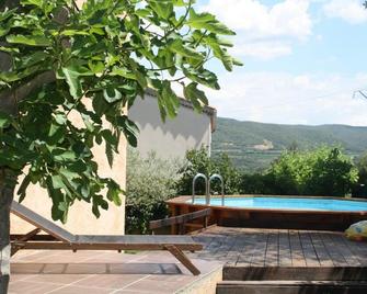 Halte en Provence - Peyruis - Piscine
