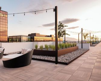 Charming apartment in superb Salt Lake City with gym - pay garage parking - 鹽湖城 - 陽台