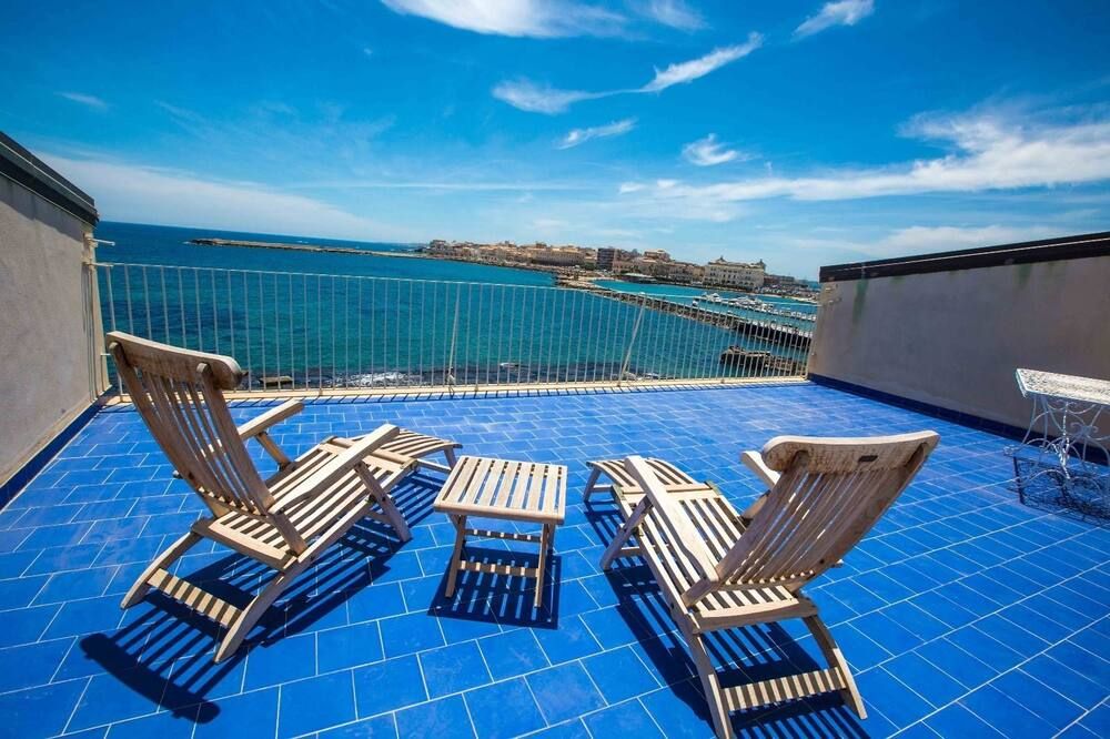 سيراكوزا ريزورت موسكيارا - سرقوسة - شرفة