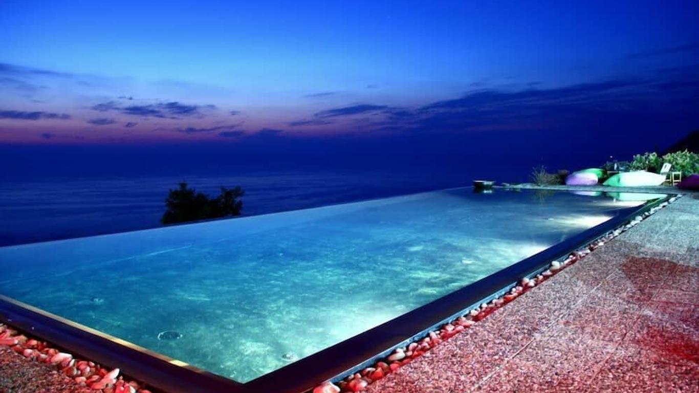 Serenity Boutique Suites