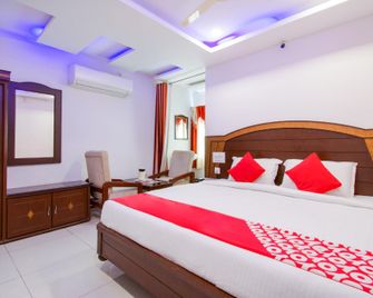 OYO Hotel Gnr Residency - Guntūr - Bedroom
