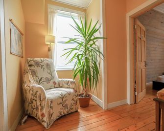 23Maple - Haliburton - Sala de estar